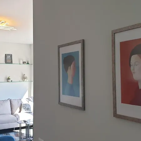 Penthouse Pazari I Ri 티라나